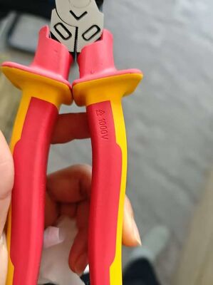 Chrome Vanadium Steel Insulated Needle Nose Pliers Small Combination Pliers Custom