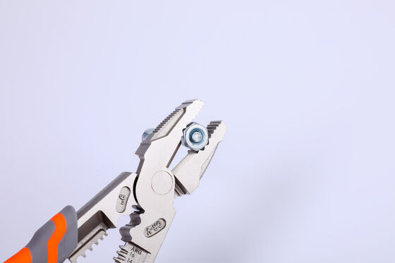 Multifunction Forge Steel Insulated Combination Plier 1000v 224mm For Wire Stripping